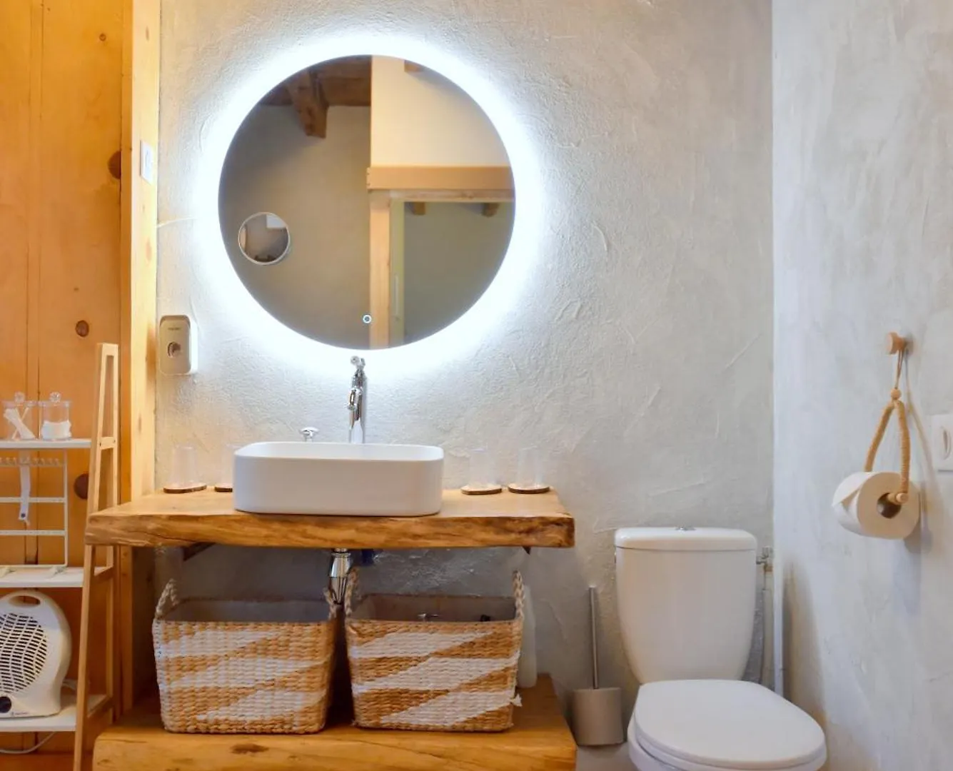 Holiday home Maison De Village Wifi - Parking Et Jardin Prive